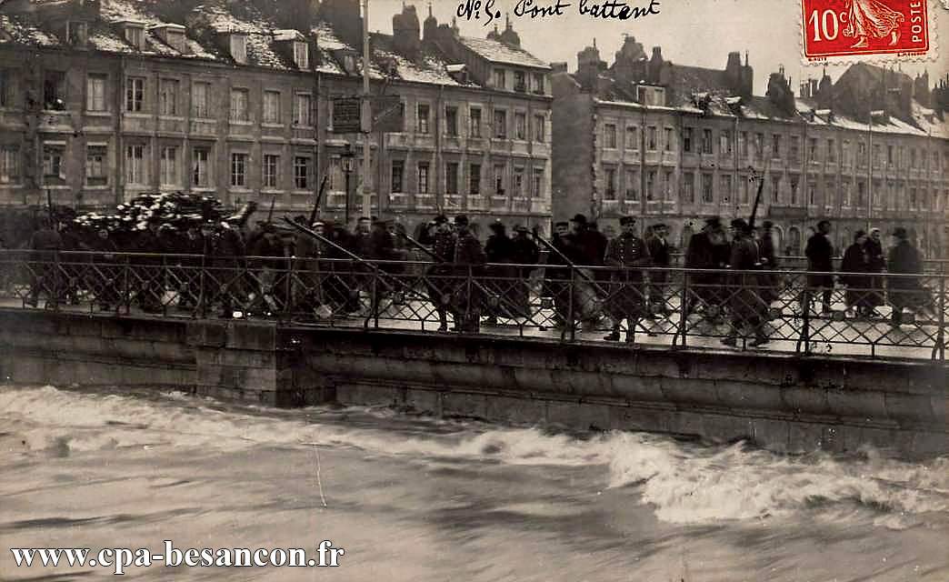 BESANÇON - Inondations de 1910 au pont Battant